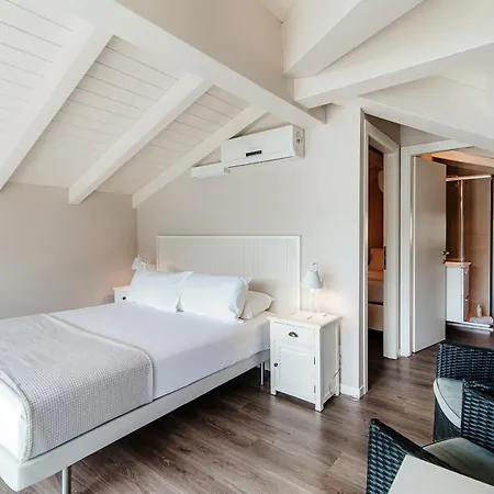 Lake's Dream - By Myhomeincomo *